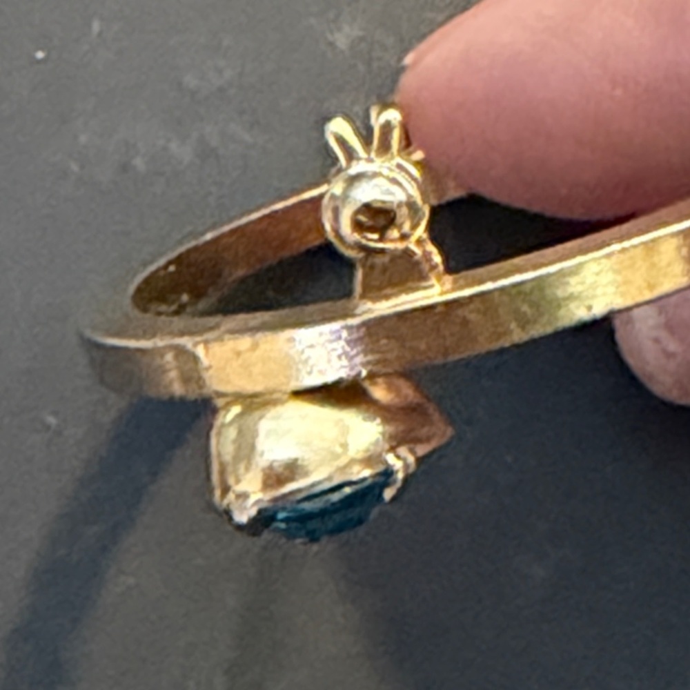 Vintage gold and Blue Heart Brooch - Picture 4 of 4